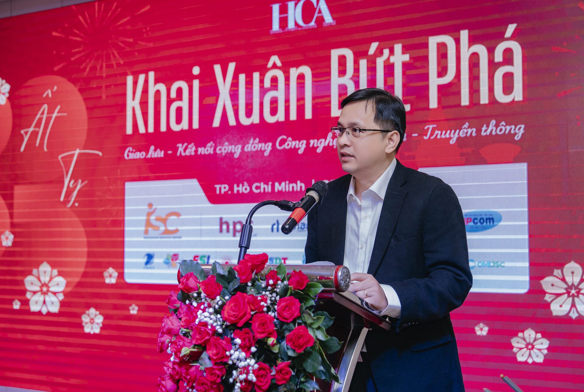 Ảnh 10 trên 359